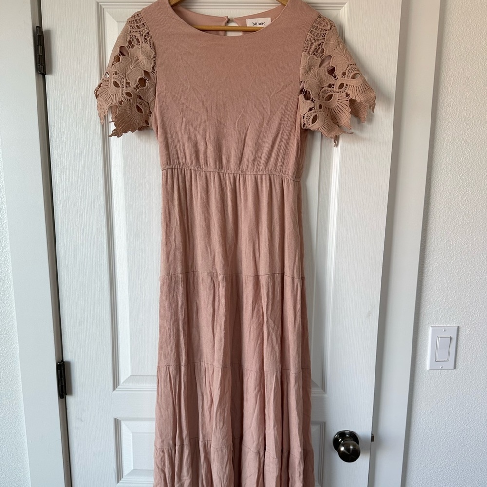 Bohme blush maxi dress with eyelet sleeve detail. Fully lined. Size s.